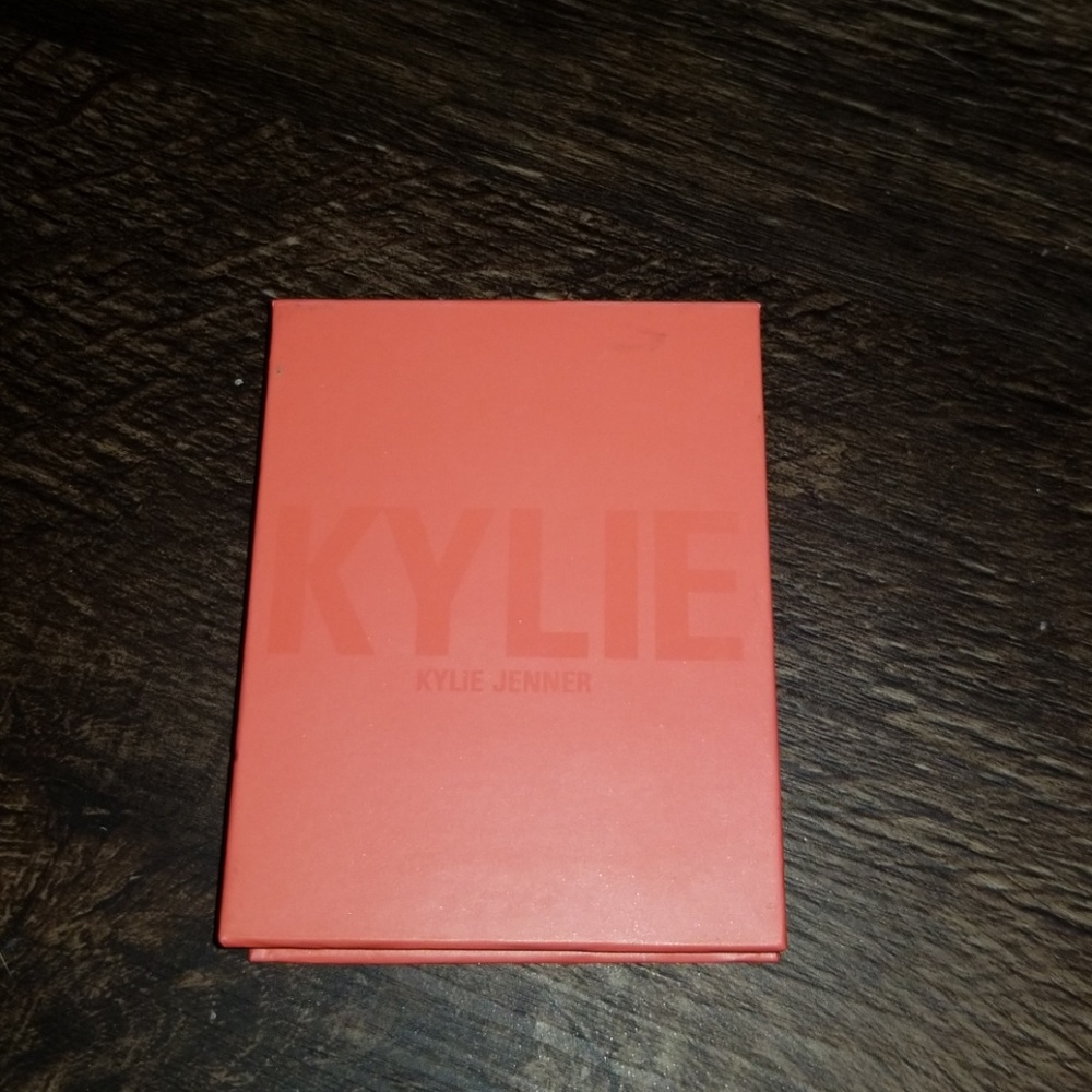 Kylie Blush